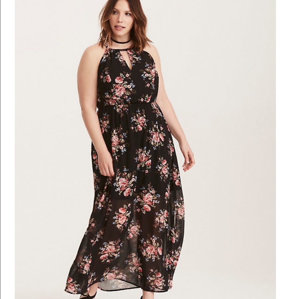 Torrid maxi dress 🌸